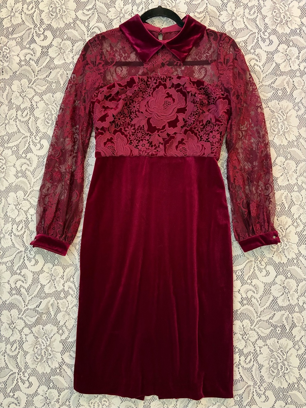 Badgley Mischka Burgundy Red Velvet & Lace Long Sleeve Cocktail Dress